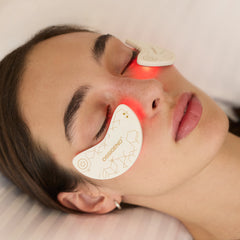 Ossigeno LumiWink LED göz pedi ile uzanarak kırmızı ışık seansı – görsel 1